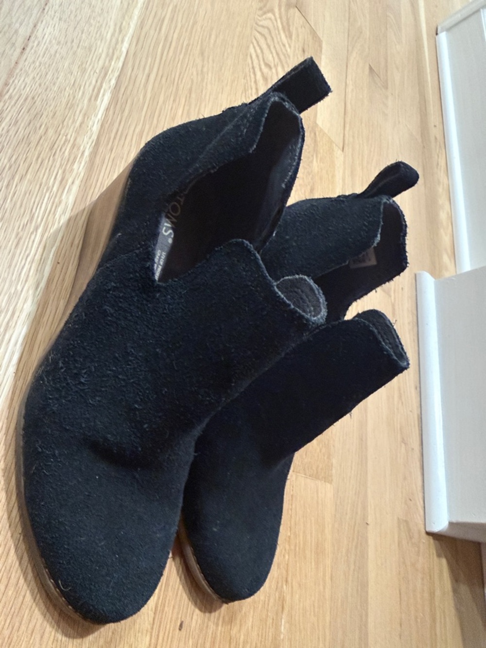 Tom’s Women's Black Suede Wedge Booties